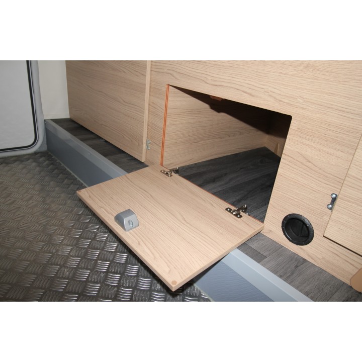 Camping-car profilé LMC Breezer V643G