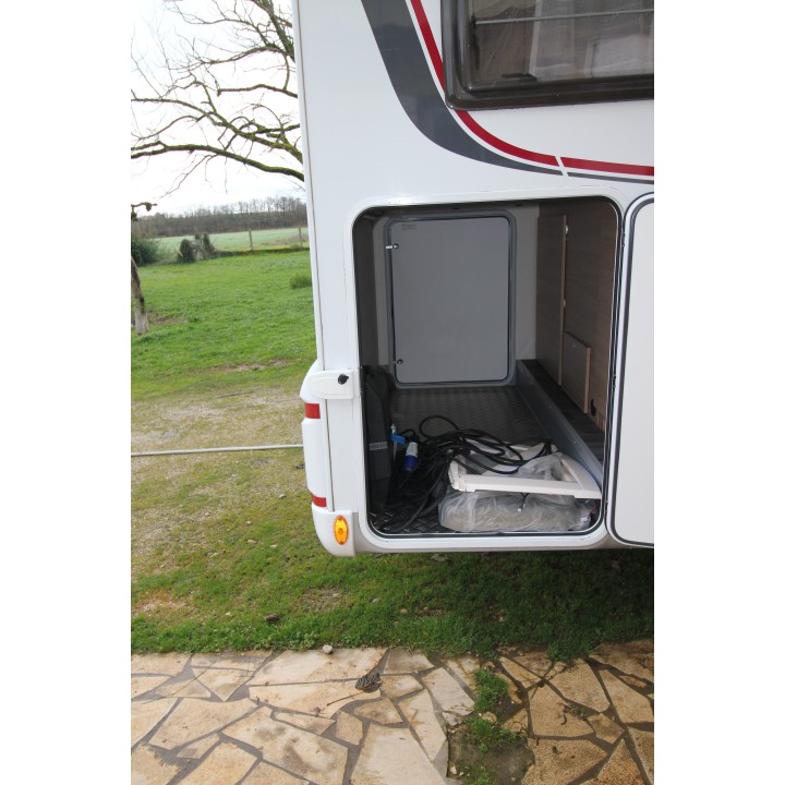 Camping-car profilé LMC Breezer V643G
