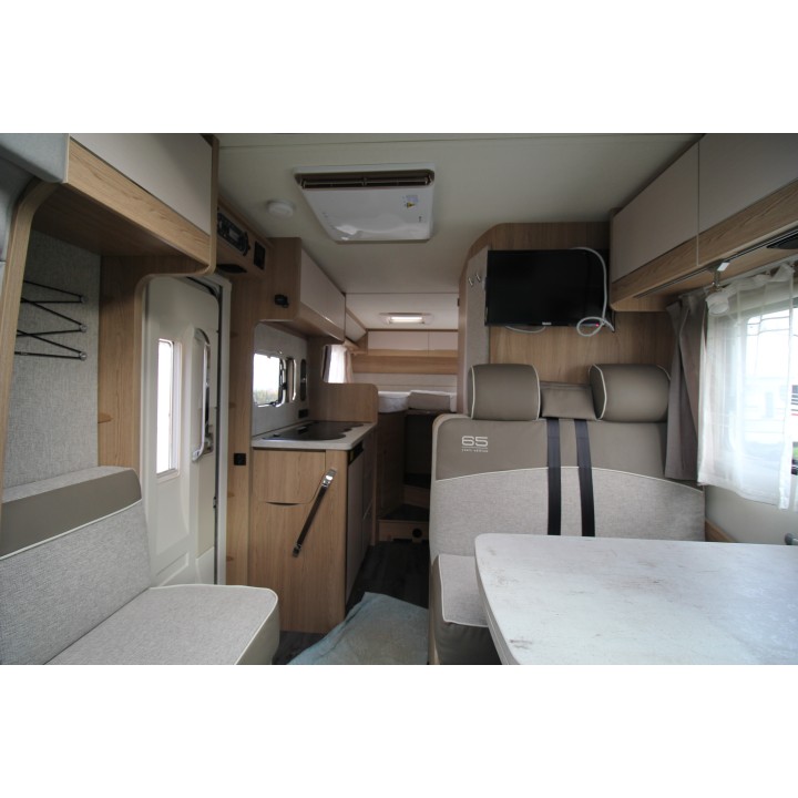 Camping-car profilé LMC Breezer V643G