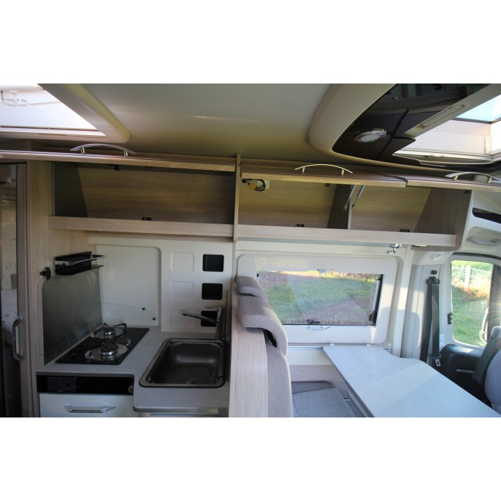 Fourgon van aménagé Rapido V62 d'occasion 2020 13500km état neuf