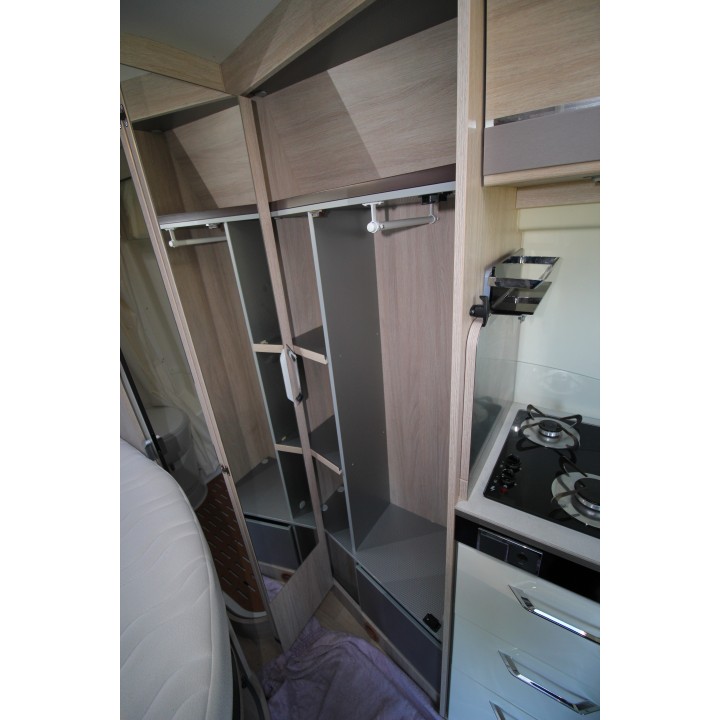 Fourgon van aménagé Rapido V62 d'occasion 2020 13500km état neuf