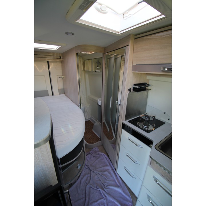 Fourgon van aménagé Rapido V62 d'occasion 2020 13500km état neuf