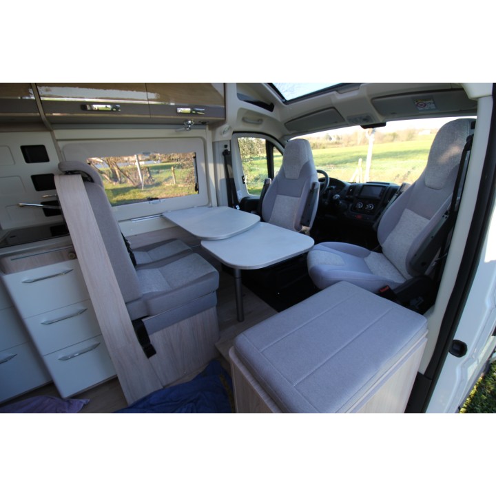 Fourgon van aménagé Rapido V62 d'occasion 2020 13500km état neuf