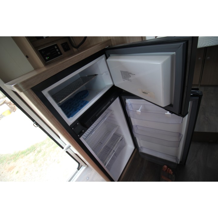 Carado T339 occasion avec clim cellule store TV satellite garanti 12 mois