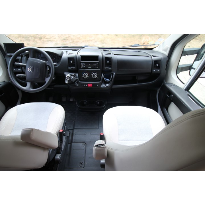 Carado T339 occasion avec clim cellule store TV satellite garanti 12 mois